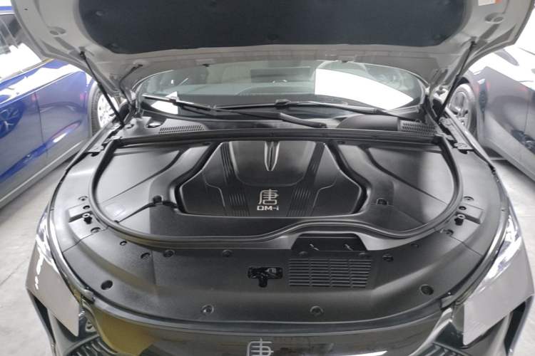 Used BYD Tang New Energy 2025 Intelligent Driving Version DM-i 115KM Flagship Edition Engine Bay