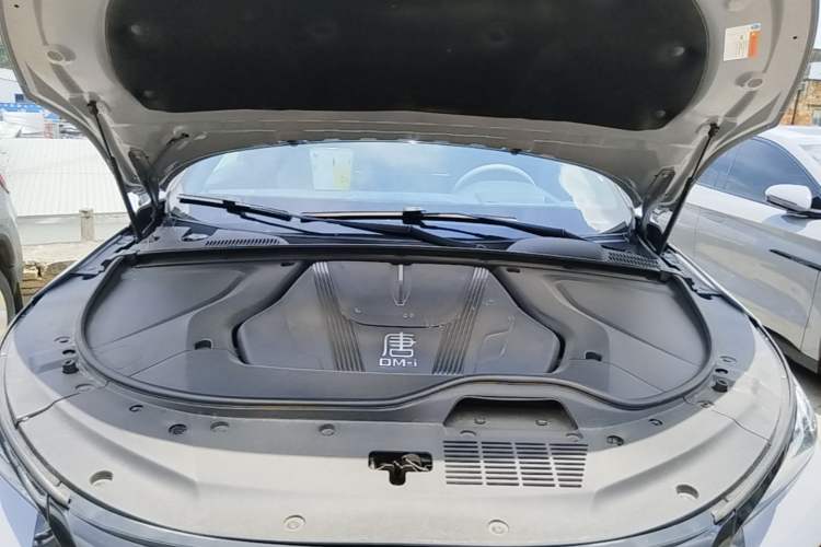 Used BYD Tang New Energy 2025 Intelligent Driving Version DM-i 115KM Flagship Edition Engine Bay