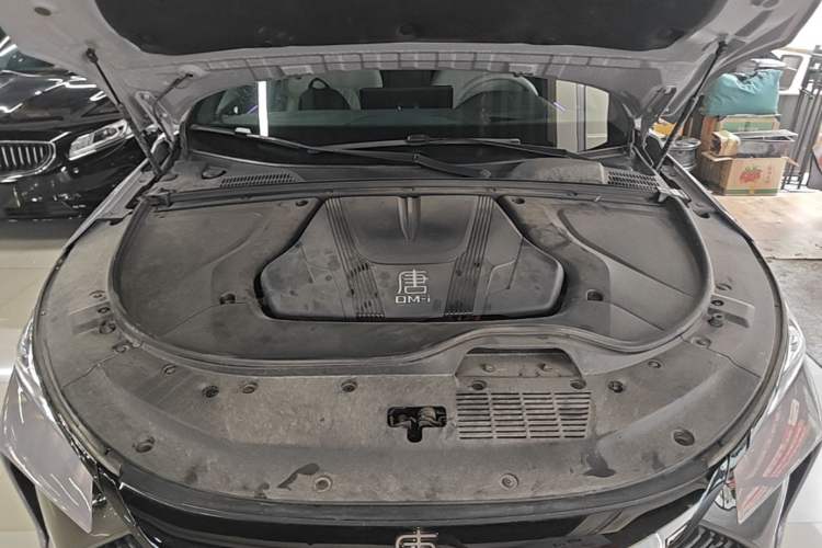 Used BYD Tang New Energy 2025 Intelligent Driving Version DM-i 115KM Flagship Edition Engine Bay