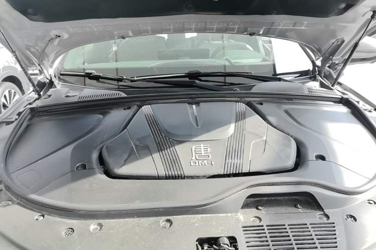 Used BYD Tang New Energy 2025 Intelligent Driving Version DM-i 115KM Flagship Edition Engine Bay