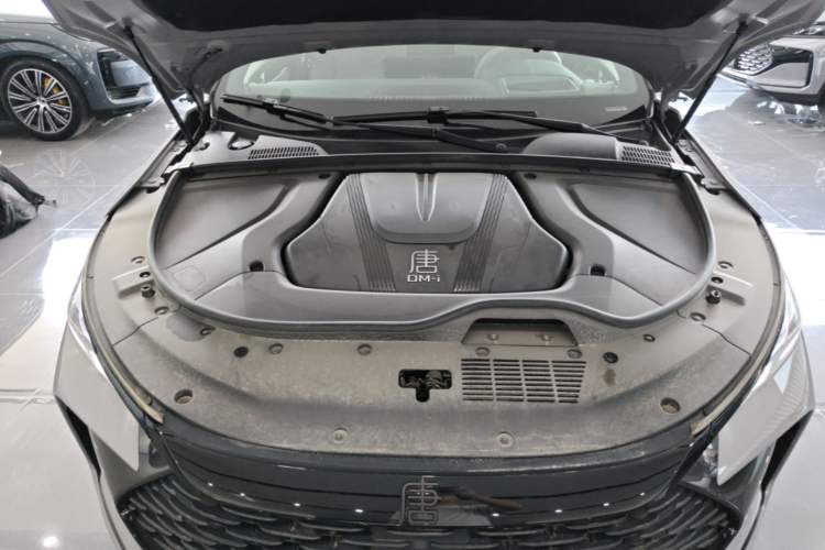 Used BYD Tang New Energy 2025 Intelligent Driving Version DM-i 115KM Flagship Edition Engine Bay