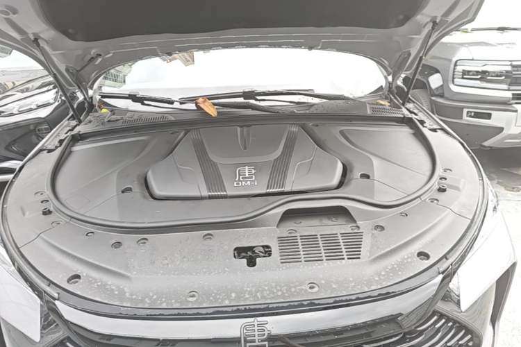 Used BYD Tang New Energy 2025 Model Smart Drive Version DM-i 175KM Prestige Version Engine Bay