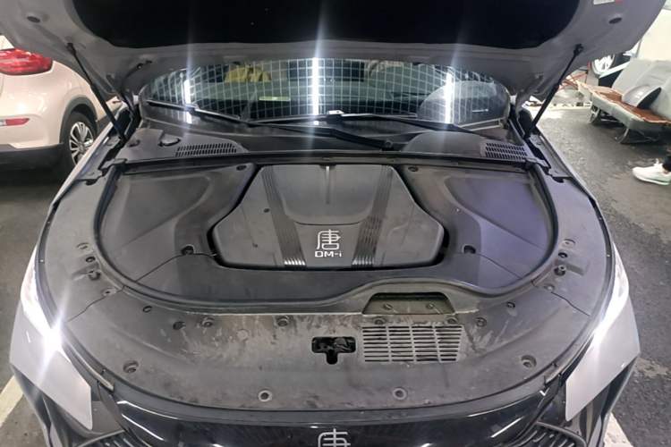 Used BYD Tang New Energy 2025 Intelligent Driving Version DM-i 115KM Flagship Edition Engine Bay