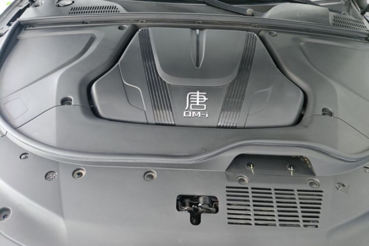 Used BYD Tang New Energy 2025 Intelligent Driving Version DM-i 115KM Flagship Edition Engine Bay