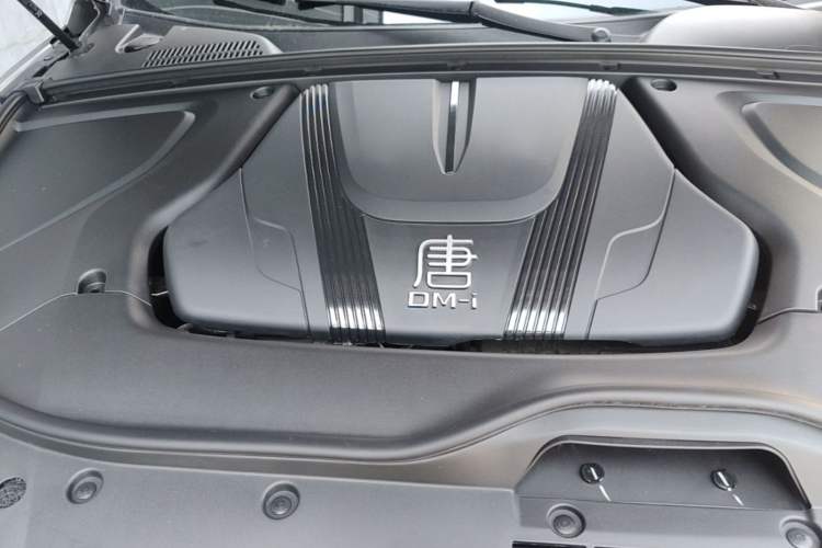 Used BYD Tang New Energy 2025 Intelligent Driving Version DM-i 115KM Flagship Edition Engine Bay