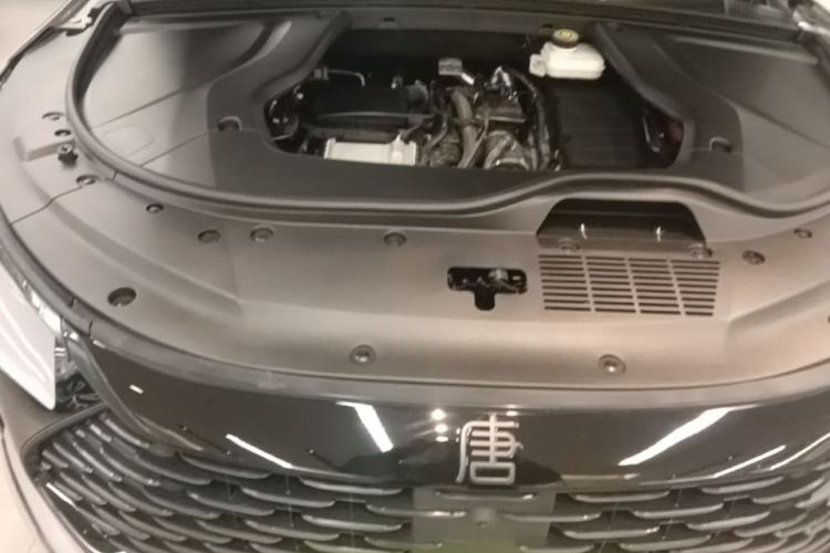 Used BYD Tang New Energy 2025 Intelligent Driving Version DM-i 115KM Flagship Edition Engine Bay