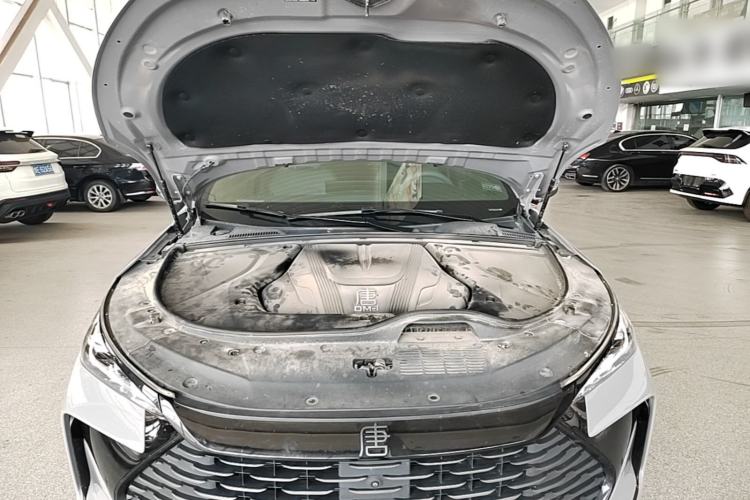 Used BYD Tang New Energy 2025 DM-i 115KM Cloud Ride Flagship Model Engine Bay