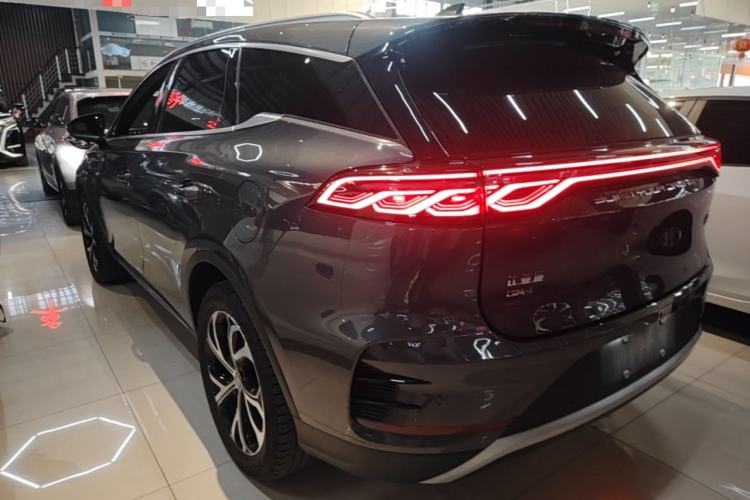 Used BYD Tang New Energy 2025 DM-i 115KM Prestige Model Exterior 2