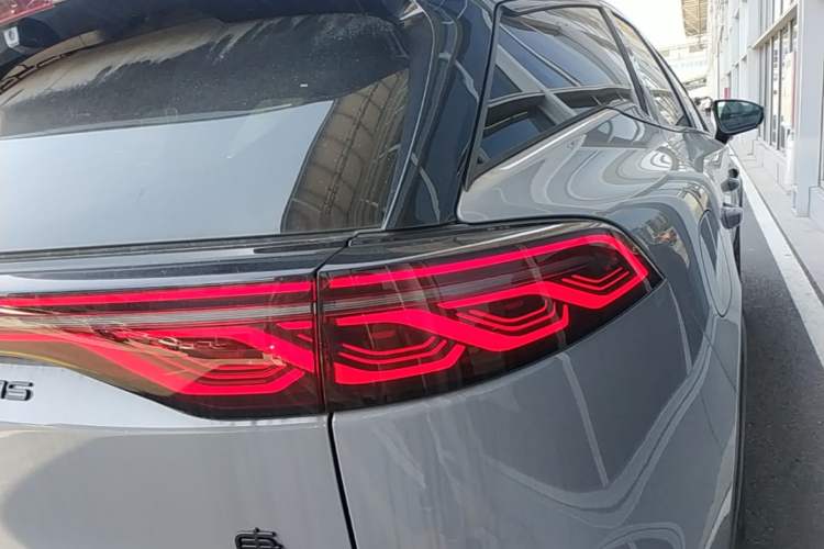 Used BYD Tang New Energy 2025 Intelligent Driving Version DM-i 115KM Flagship Edition Exterior 3