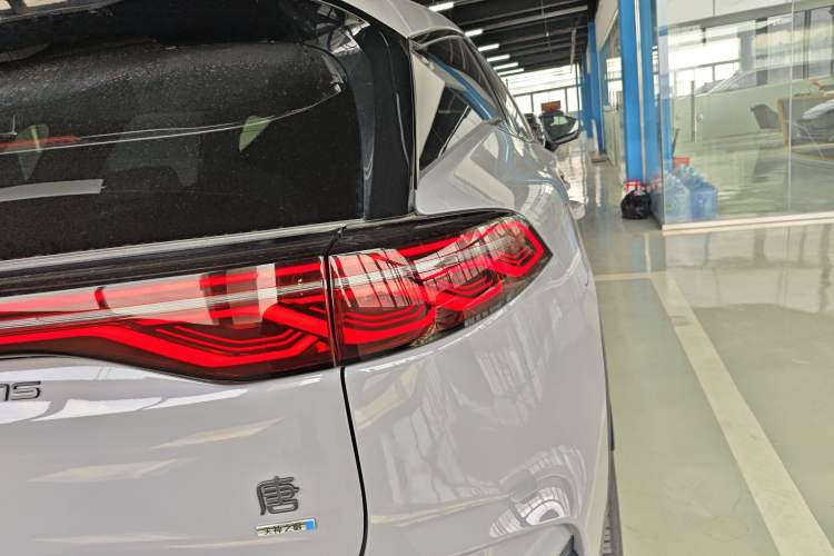 Used BYD Tang New Energy 2025 Intelligent Driving Version DM-i 115KM Flagship Edition Exterior 3