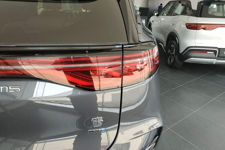 Used BYD Tang New Energy 2025 Intelligent Driving Version DM-i 115KM Flagship Edition Exterior 3