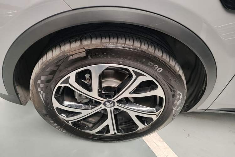 Used BYD Tang New Energy 2025 Intelligent Driving Version DM-i 115KM Flagship Edition Exterior 4
