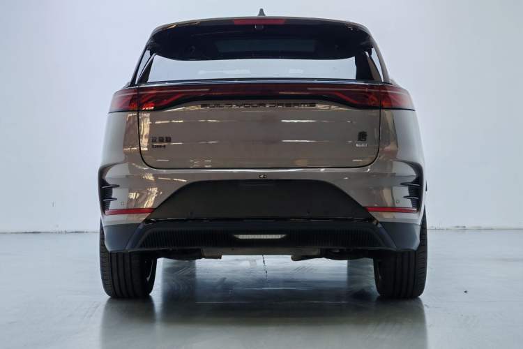 Used BYD Tang New Energy 2025 Intelligent Driving Version DM-i 115KM Flagship Edition Exterior 4