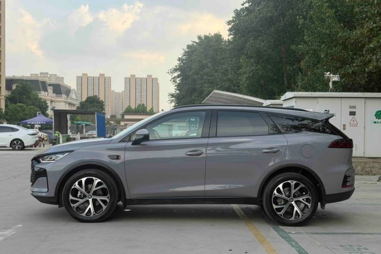Used BYD Tang New Energy 2025 Intelligent Driving Version DM-i 115KM Prestige Edition Exterior 5
