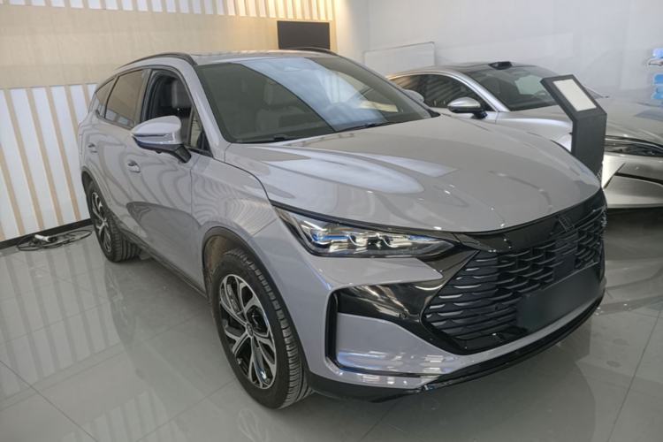 Used BYD Tang New Energy 2025 DM-i 115KM Cloud Ride Flagship Model Front Right 45 Deg