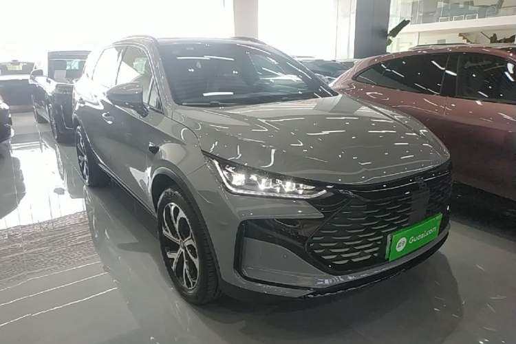 Used BYD Tang New Energy 2025 Intelligent Driving Version DM-i 115KM Flagship Edition Front Right 45 Deg