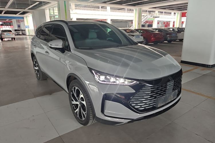 Used BYD Tang New Energy 2025 DM-i 115KM Prestige Model Front Right 45 Deg