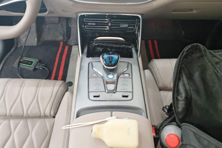Used BYD Tang New Energy 2025 Intelligent Driving Version DM-i 115KM Flagship Edition Gear Lever
