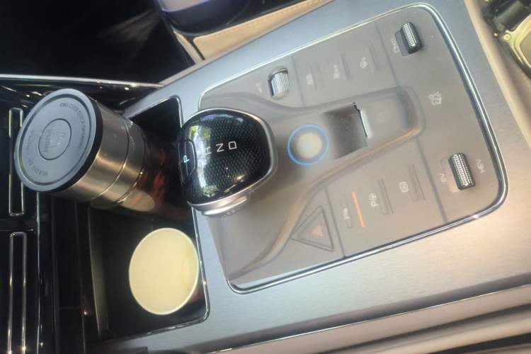 Used BYD Tang New Energy 2025 Intelligent Driving Version DM-i 115KM Prestige Edition Gear Lever