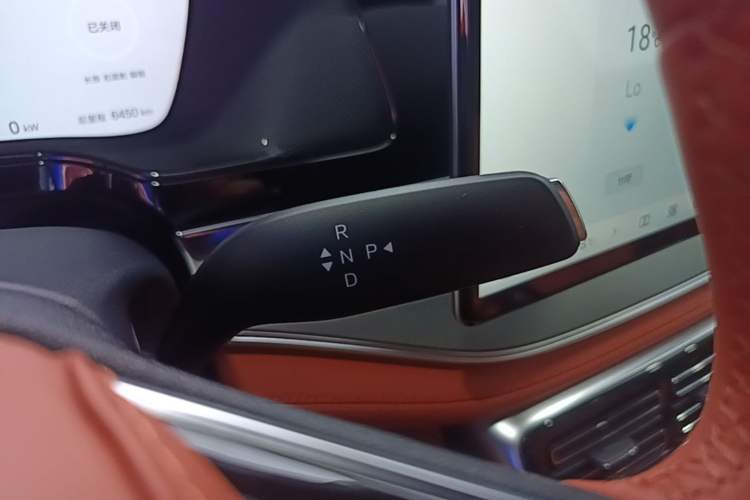 Used BYD Tang New Energy 2025 Model Smart Drive Version DM-i 175KM Prestige Version Gear Lever