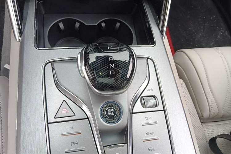 Used BYD Tang New Energy 2025 Intelligent Driving Version DM-i 115KM Flagship Edition Gear Lever
