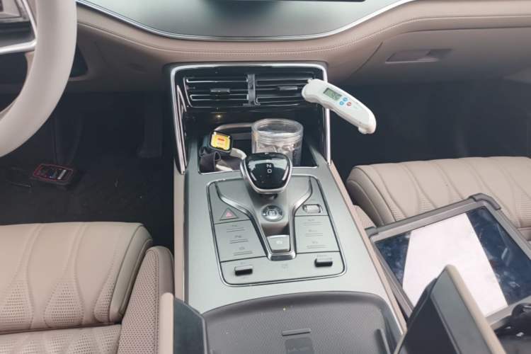 Used BYD Tang New Energy 2025 Intelligent Driving Version DM-i 115KM Flagship Edition Gear Lever