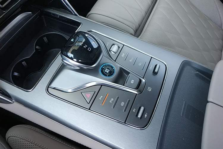 Used BYD Tang New Energy 2025 Intelligent Driving Version DM-i 115KM Flagship Edition Gear Lever