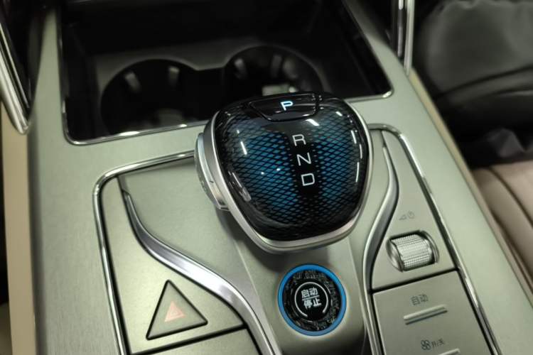 Used BYD Tang New Energy 2025 Intelligent Driving Version DM-i 115KM Flagship Edition Gear Lever