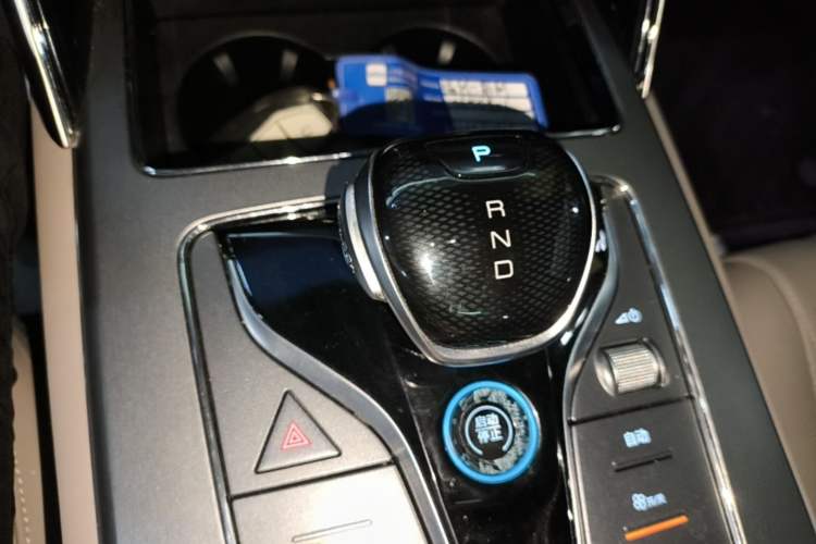 Used BYD Tang New Energy 2025 DM-i 115KM Prestige Model Gear Lever