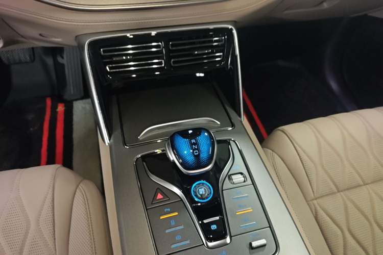 Used BYD Tang New Energy 2025 DM-i 115KM Prestige Model Gear Lever