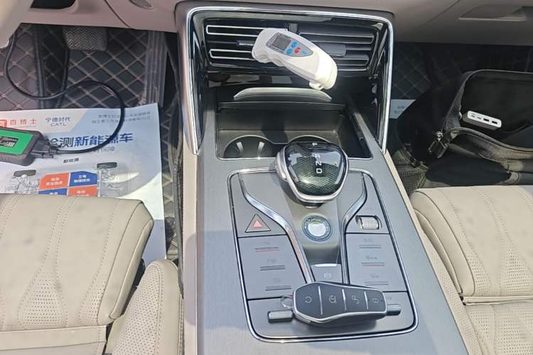 Used BYD Tang New Energy 2025 DM-i 115KM Flagship Model Gear Lever