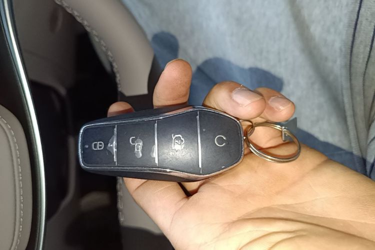 Used BYD Tang New Energy 2025 Intelligent Driving Version DM-i 115KM Flagship Edition Interior 1