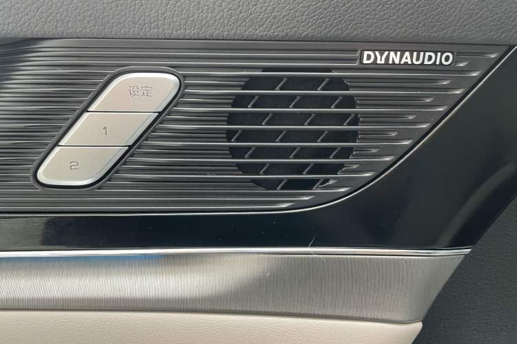 Used BYD Tang New Energy 2025 DM-i 115KM Cloud Ride Flagship Model Interior 4