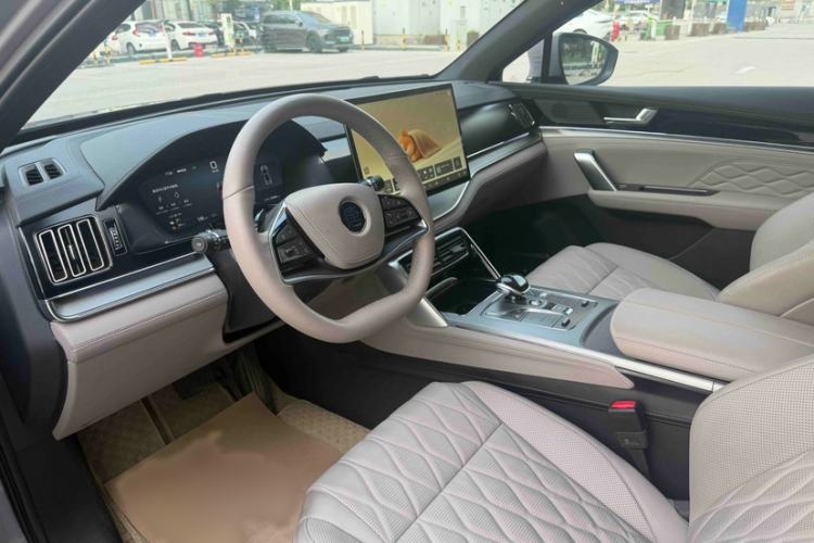 Used BYD Tang New Energy 2025 Intelligent Driving Version DM-i 115KM Prestige Edition Interior 6