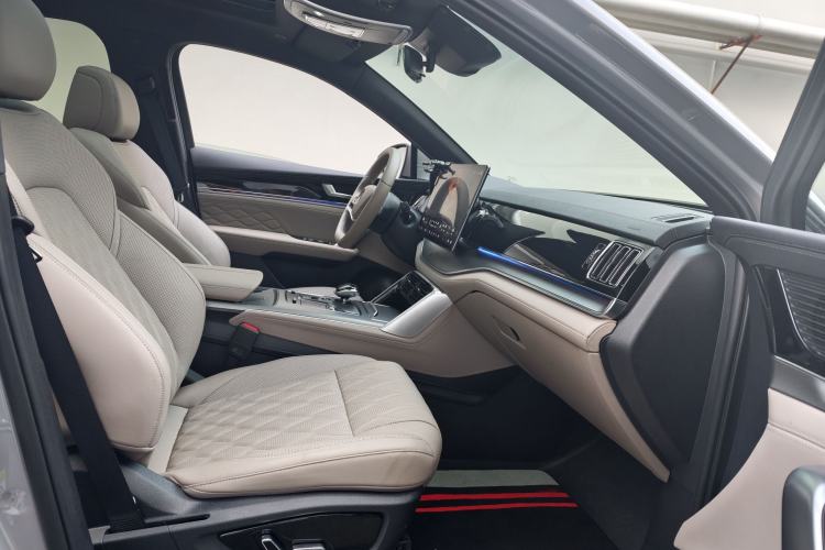 Used BYD Tang New Energy 2025 Intelligent Driving Version DM-i 115KM Prestige Edition Interior 7
