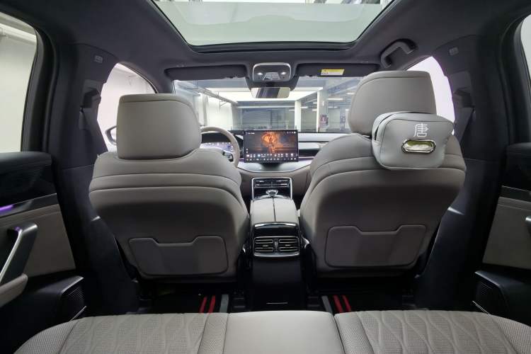 Used BYD Tang New Energy 2025 Intelligent Driving Version DM-i 115KM Prestige Edition Interior 9