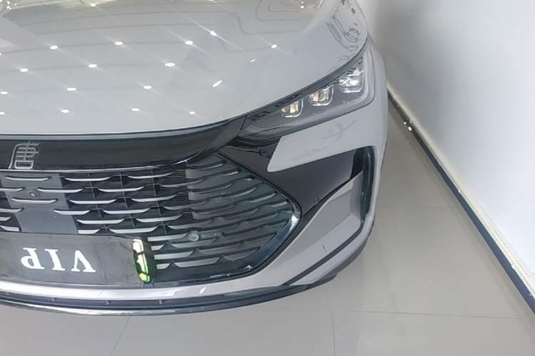 Used BYD Tang New Energy 2025 DM-i 115KM Cloud Ride Flagship Model Left Front Headlight