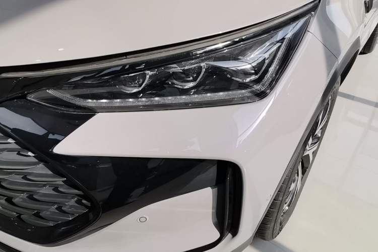Used BYD Tang New Energy 2025 Intelligent Driving Version DM-i 115KM Flagship Edition Left Front Headlight