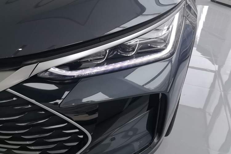 Used BYD Tang New Energy 2025 Intelligent Driving Version DM-i 115KM Flagship Edition Left Front Headlight