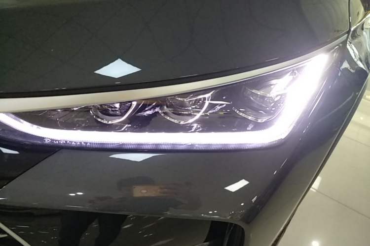 Used BYD Tang New Energy 2025 Intelligent Driving Version DM-i 115KM Flagship Edition Left Front Headlight