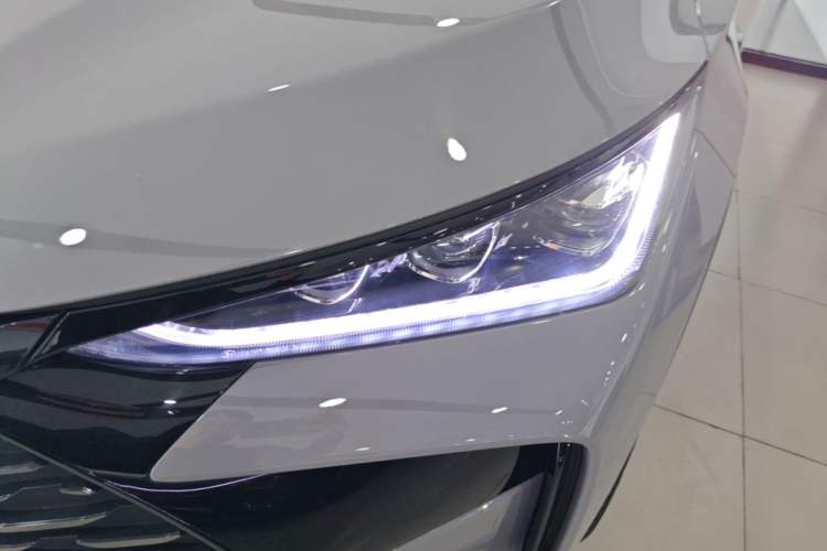 Used BYD Tang New Energy 2025 Intelligent Driving Version DM-i 115KM Flagship Edition Left Front Headlight