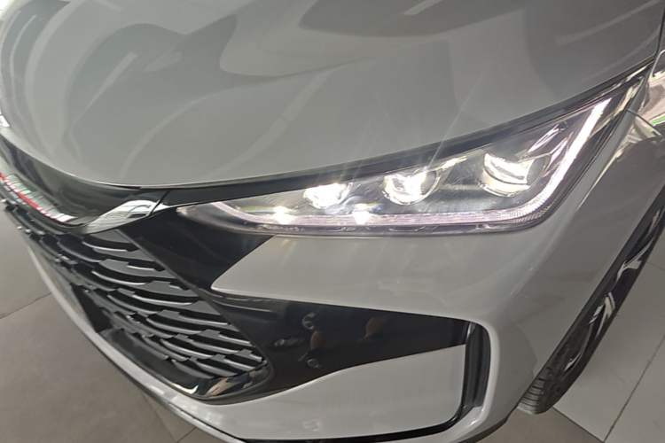 Used BYD Tang New Energy 2025 DM-i 115KM Prestige Model Left Front Headlight