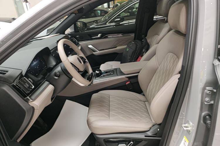 Used BYD Tang New Energy 2025 DM-i 115KM Prestige Model Left Front Seat