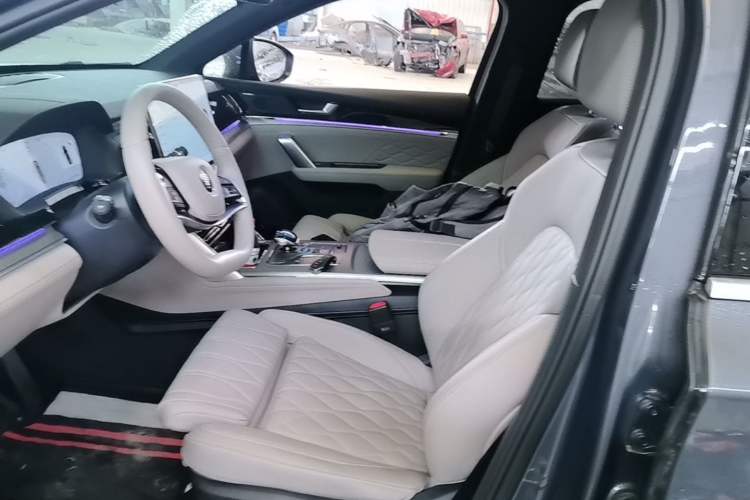 Used BYD Tang New Energy 2025 Intelligent Driving Version DM-i 115KM Flagship Edition Left Front Seat