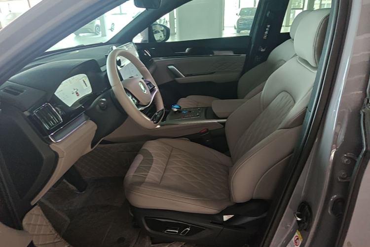 Used BYD Tang New Energy 2025 DM-i 115KM Prestige Model Left Front Seat