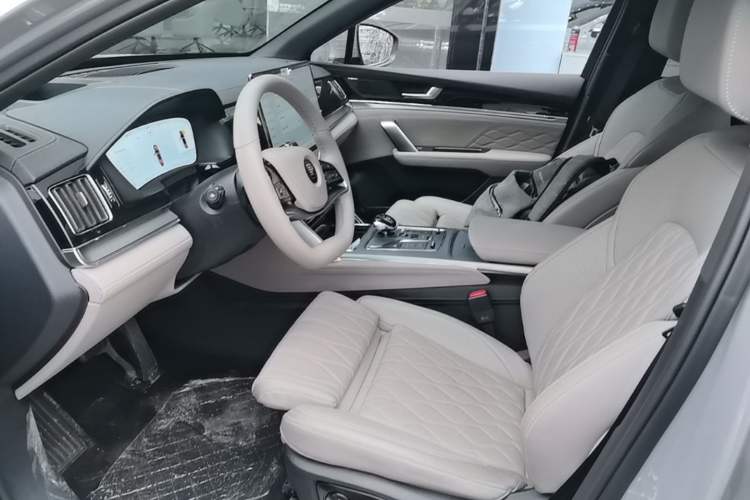 Used BYD Tang New Energy 2025 Intelligent Driving Version DM-i 115KM Flagship Edition Left Front Seat