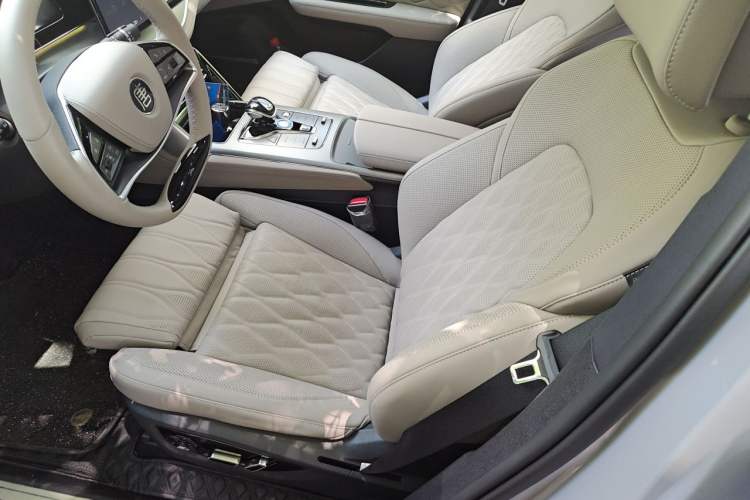 Used BYD Tang New Energy 2025 DM-i 115KM Cloud Ride Flagship Model Left Front Seat