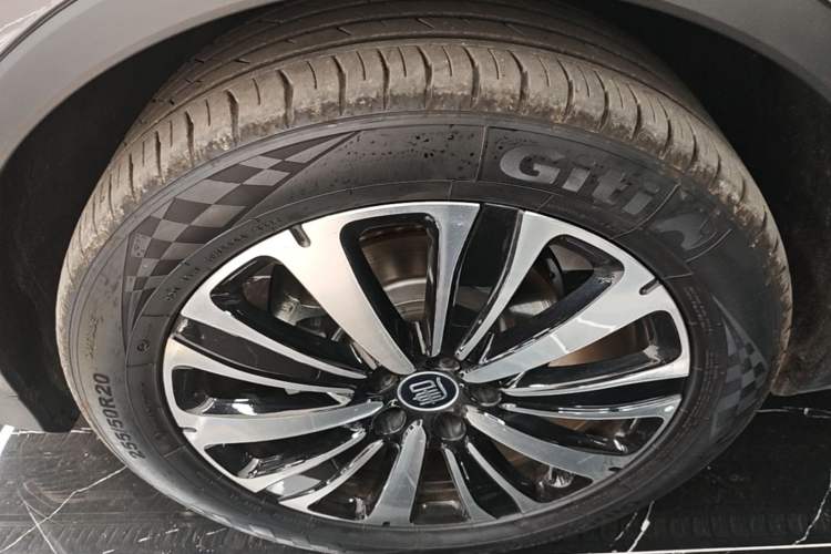 Used BYD Tang New Energy 2025 Model Smart Drive Version DM-i 175KM Prestige Version Left Front Wheel Hub