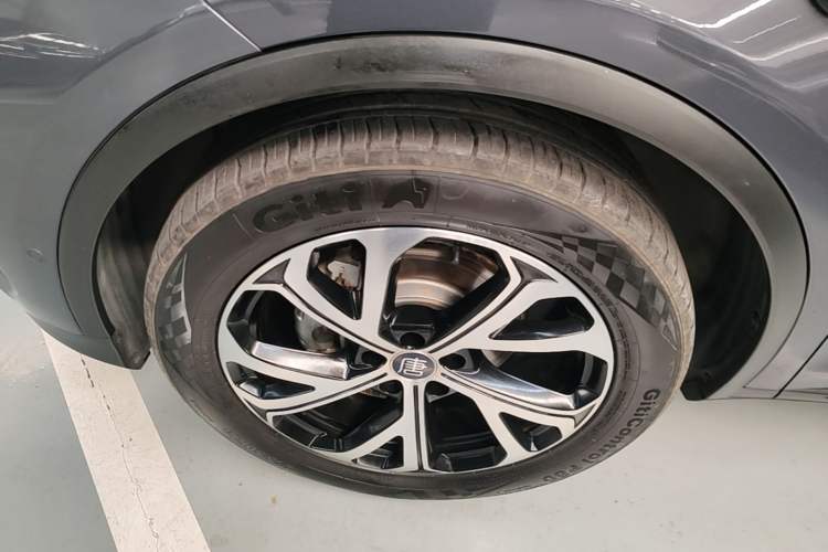 Used BYD Tang New Energy 2025 Intelligent Driving Version DM-i 115KM Flagship Edition Left Front Wheel Hub