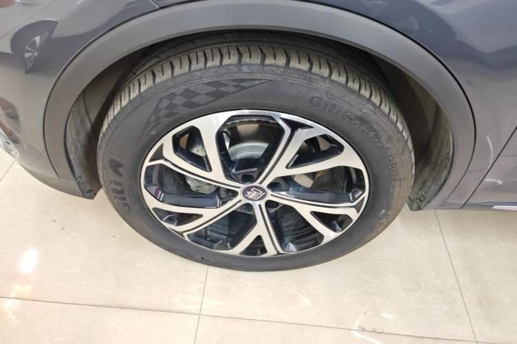 Used BYD Tang New Energy 2025 DM-i 115KM Prestige Model Left Front Wheel Hub
